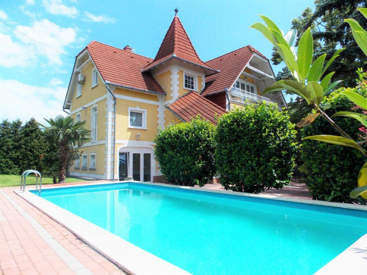 באלאטונפורד Eden Villa Apartmanhaz מראה חיצוני תמונה