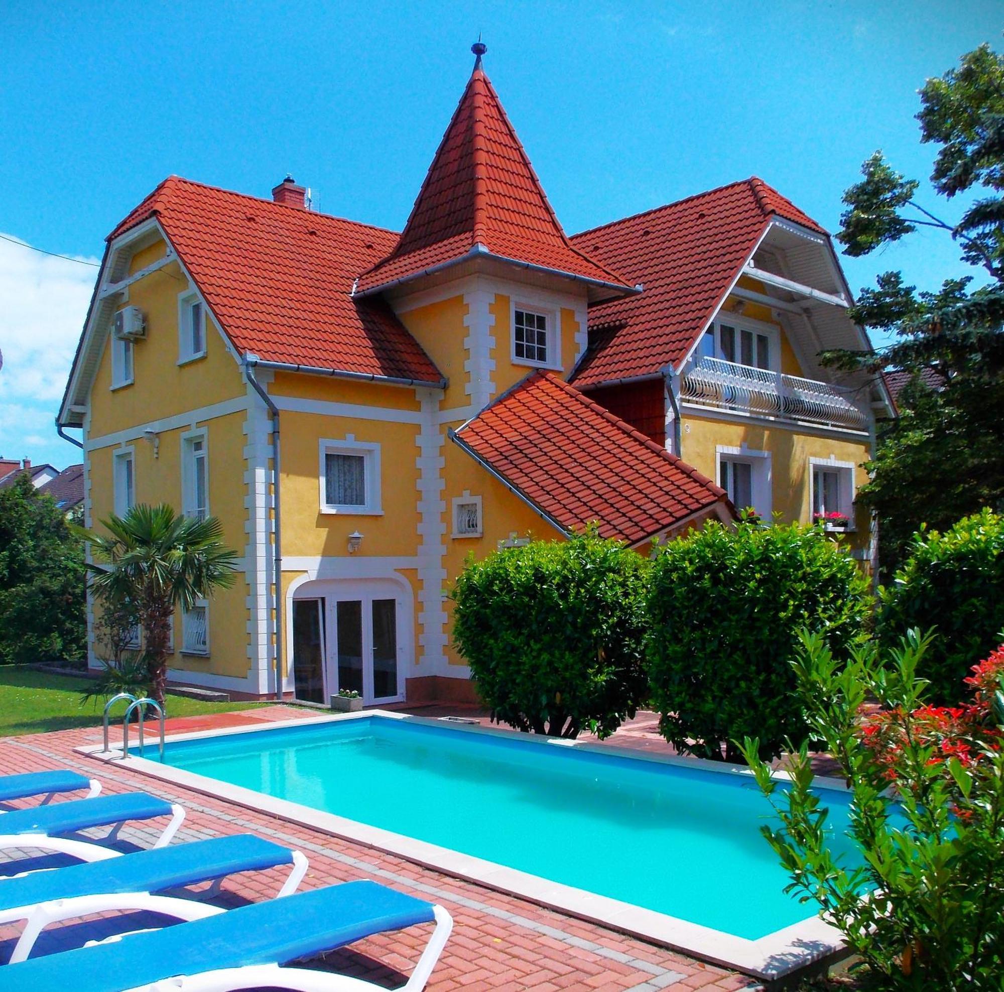 באלאטונפורד Eden Villa Apartmanhaz מראה חיצוני תמונה