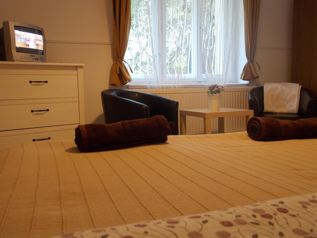 באלאטונפורד Eden Villa Apartmanhaz מראה חיצוני תמונה