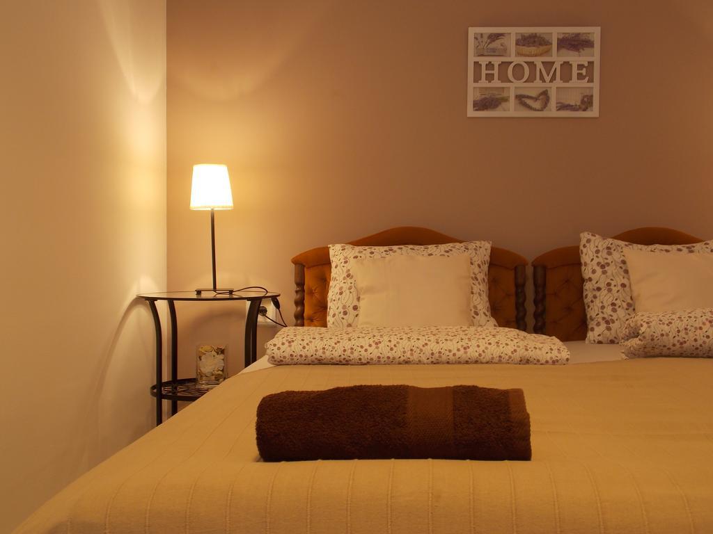 באלאטונפורד Eden Villa Apartmanhaz מראה חיצוני תמונה