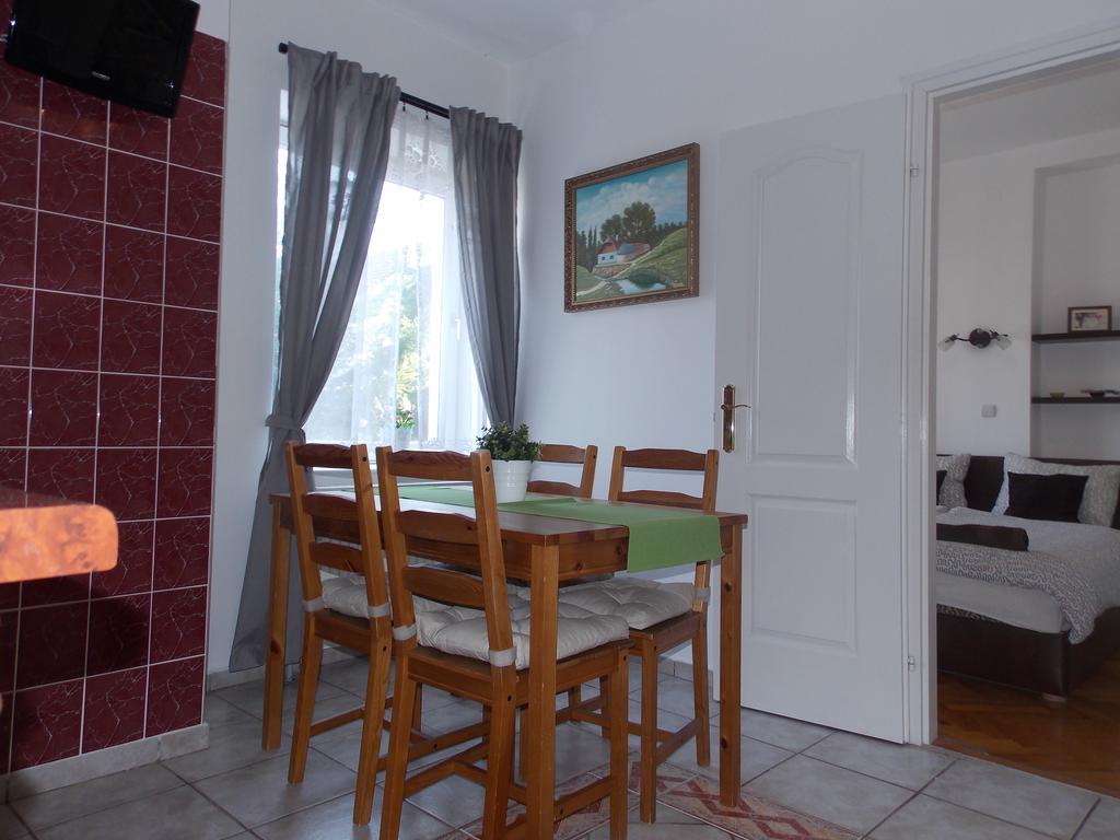 באלאטונפורד Eden Villa Apartmanhaz מראה חיצוני תמונה