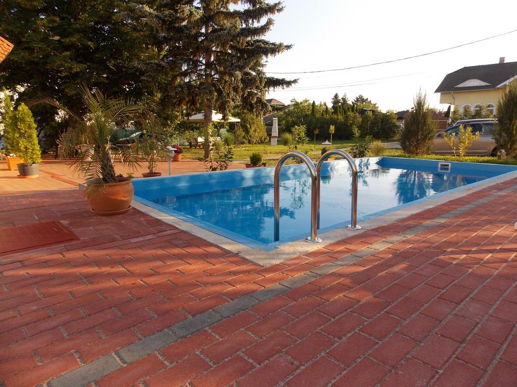 באלאטונפורד Eden Villa Apartmanhaz מראה חיצוני תמונה
