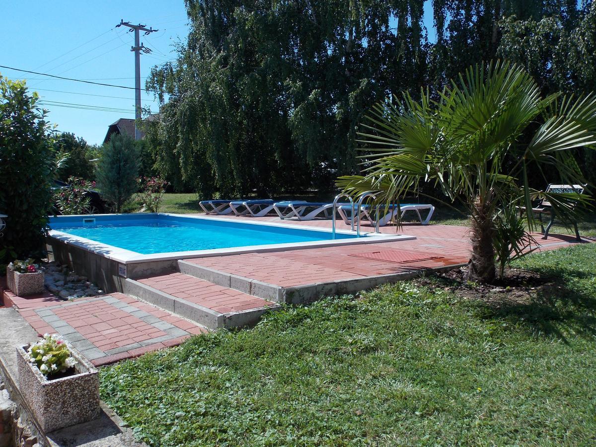 באלאטונפורד Eden Villa Apartmanhaz מראה חיצוני תמונה
